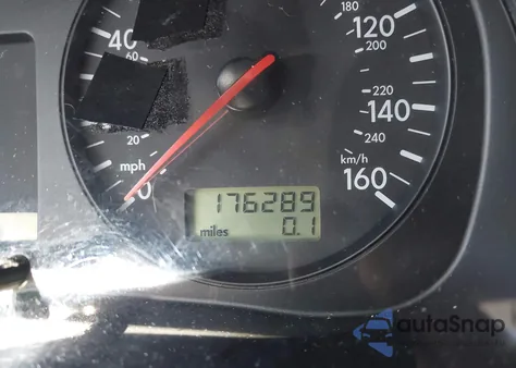 2000 Volkswagen Jetta Gls from USA, damaged, VIN 3VWSC29M9YM169277